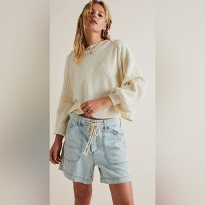 We The Free Second Chances Pull-On Denim Shorts Mid Rise Slouchy Button Fly Med